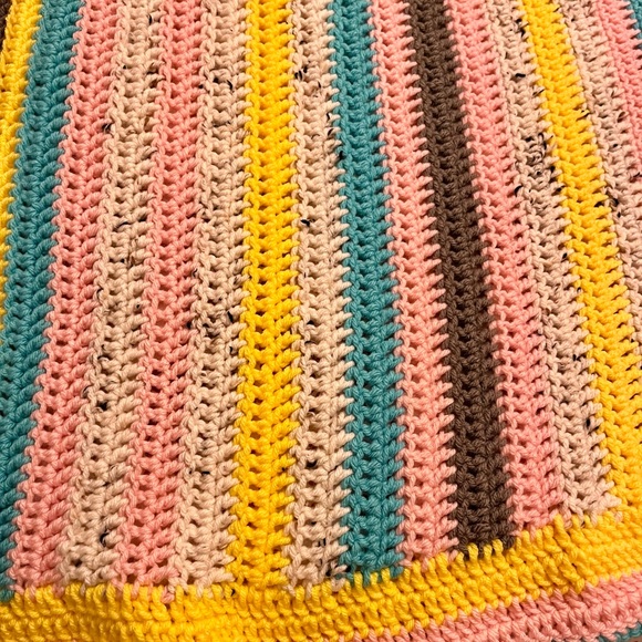 Knit Handmade small size blanket - Picture 6 of 7